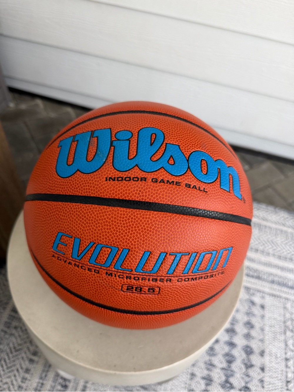 Wilson Evolution Size 6 or 28.5 Indoor Basketball –